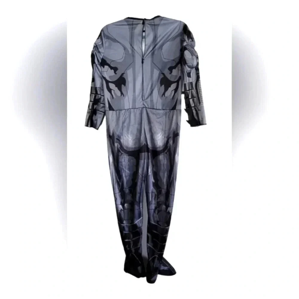 Childs BATMAN costume W/cape and mask Size Large